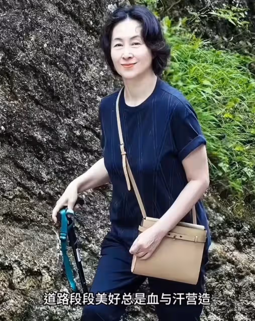 61歲何超瓊素顏似「大媽」，個子矮小穿著樸素，可惜賭王的基因