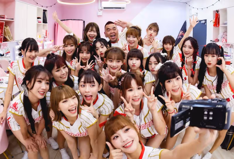 李多慧強壓！林襄陷尷尬困境　小龍女拍攝新曲MV互動全曝光