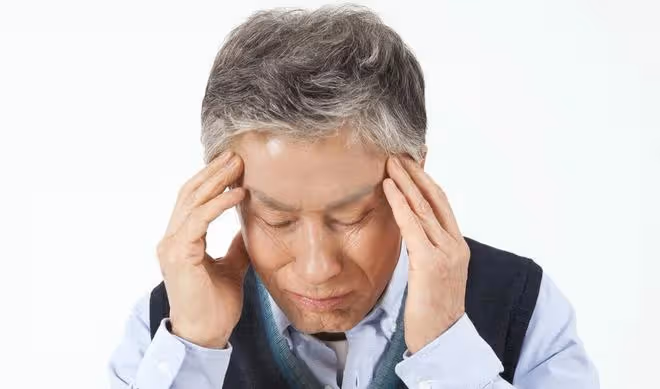 64歲大爺拒絕女鄰居的大膽示愛:我雖老,但還沒有老糊塗