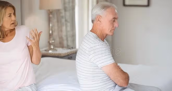 60歲阿姨:雖然再婚老伴退休金1萬,1年後,我還是和他離了婚