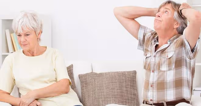 60歲阿姨:雖然再婚老伴退休金1萬,1年後,我還是和他離了婚