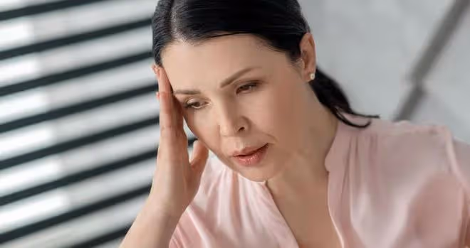 53歲阿姨入住養老院,子女從未看望過,女婿:家散了,怨不得別人