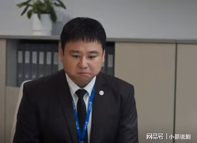 城中之城：吳顯龍最終才發現，趙輝才是真的狠，默許他殺蘇見仁