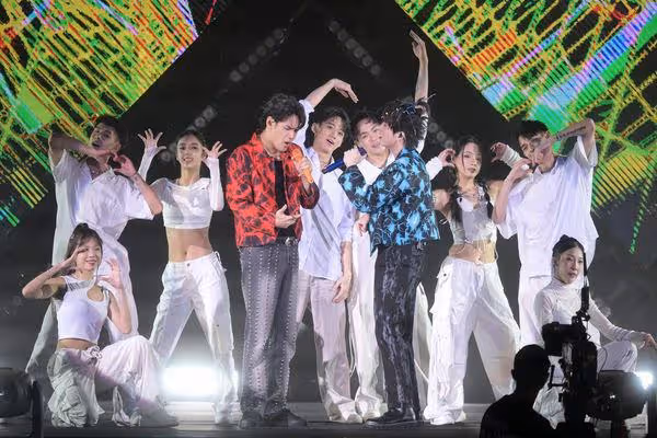 九澤CP開唱一半「他突襲衝上台」! 陳零九傻眼喊:我就知道