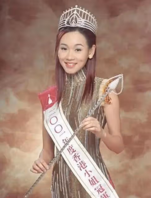 前TVB花旦楊思琦淪落熬通宵直播掙錢,曾開通付費聊天被網友罵爆