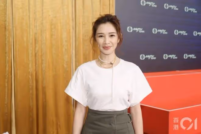 TVB最佳女主持澄清與緋聞男友關係，強調無發展可能，彼此不分男女