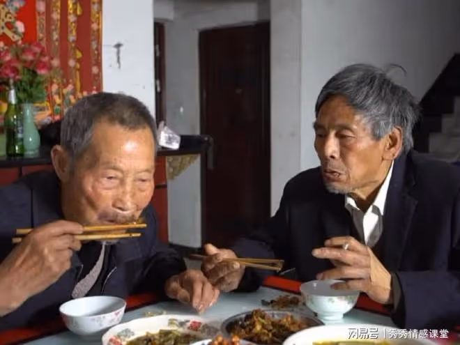 兩位堂哥同時結婚,大伯全款買房,二伯只出首付,如今終於懂了