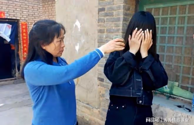 弟媳分娩當天,她媽讓我給侄子立遺囑,我淡然收回房子讓他們流浪