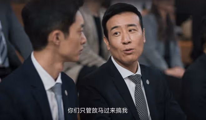 《城中之城》戴行扶持曹嘉祥，趙輝扶持吳顯龍，顧行呢？令人意外