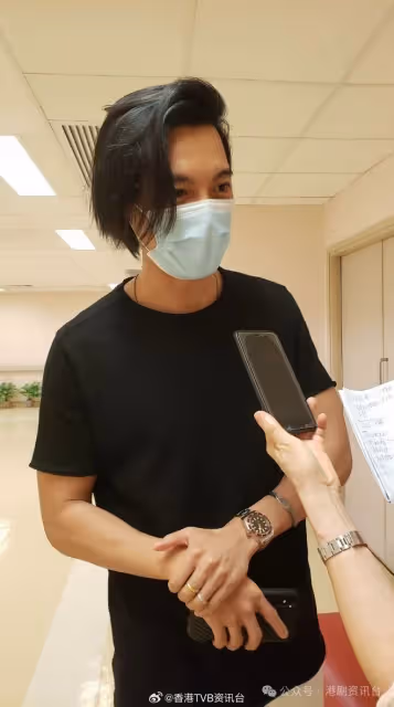獲太太原諒宣布復出！TVB港男冠軍偷食朱智賢事業插水