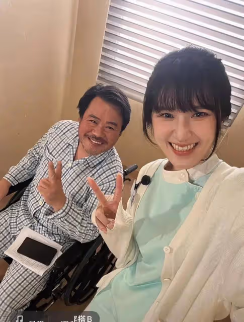 TVB「心機女」接新角色,直言是想穿護士制服!對著鏡子狂自拍!