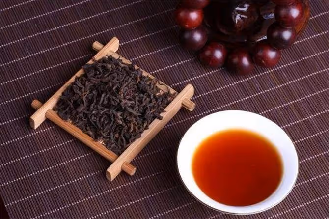 大紅袍屬於什麼茶?如何沖泡與品鑑大紅袍?