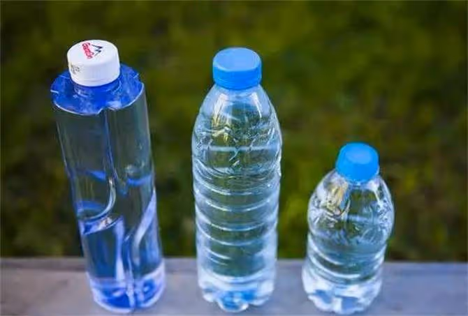 純凈水和礦泉水有什麼區別?純凈水PK礦泉水,哪種泡茶更好喝?