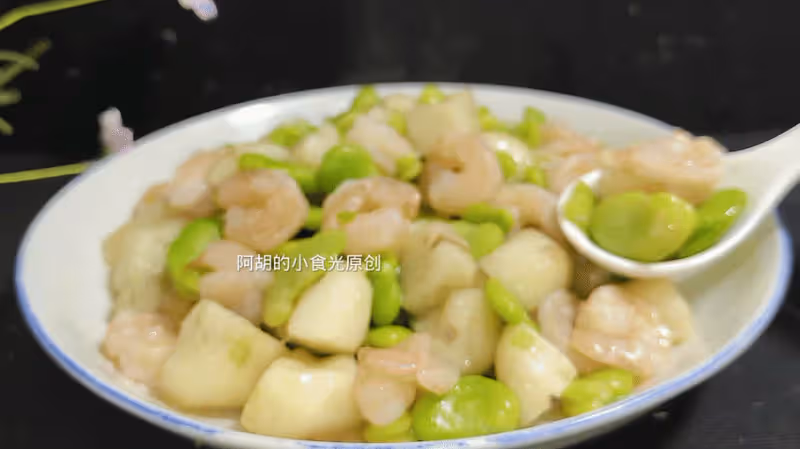 香椿韭菜靠邊站！立夏前這菜使勁吃，三種食材一鍋炒，吃出鮮和脆、吃出大好處