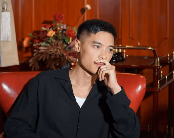 TVB前男星偷食女藝人後受訪！稱8個月不敢出門！太太因懷孕原諒