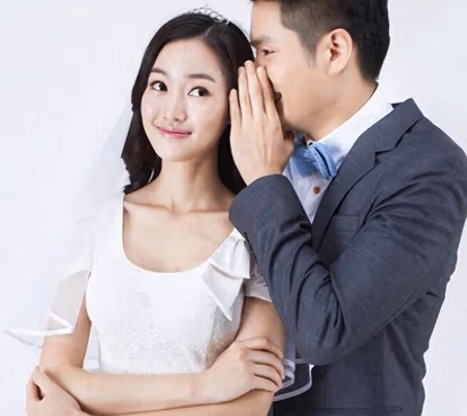 辦完婚禮後老公一直不和我辦結婚證,我該不該和他分手