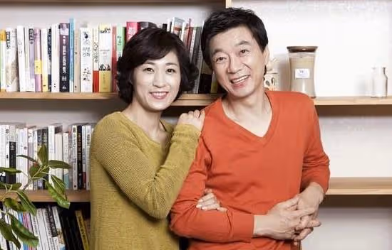 公婆來養老老公做了三件怪事,起初我不懂,直到端午節小姑子上門