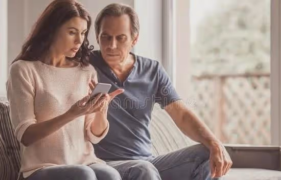 公婆來養老老公做了三件怪事,起初我不懂,直到端午節小姑子上門