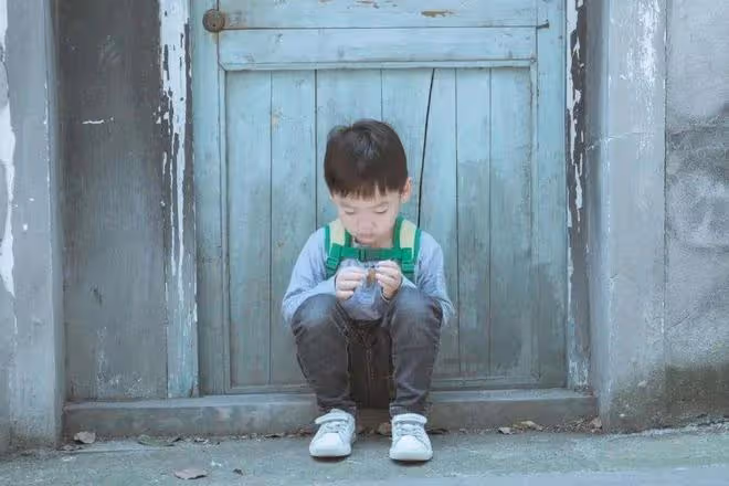 不會說話的父母,讓孩子自卑懦弱沒出息,父母懂說話之道很重要