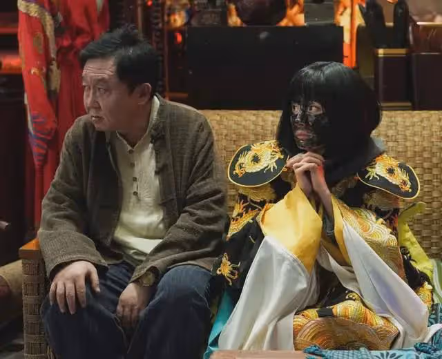 五一檔電影口碑出爐！《末路狂花錢》逆襲，楊冪主演《火鍋》倒數
