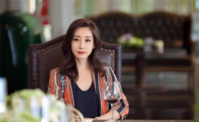秦海璐代言番茄小說，形象幹練引關注