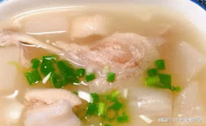 不能錯過的酸蘿蔔老鴨湯,鮮酸滋補,滋陰補虛,被誇爆的家常菜