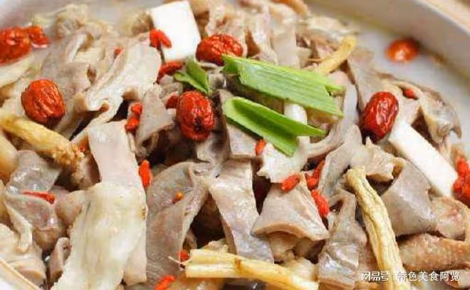 肉食愛好者的福音，深扒豬肚包雞的解饞做法，提升免疫，補中益氣