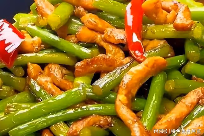 蒜苗就應該這麼吃,嫩香解饞,味美降血脂,被家人夸爆的下飯菜