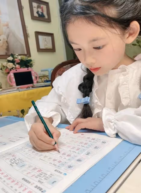 寶媽一個「巧方法」,6歲娃月識千字,方法簡單聰明人一看就會