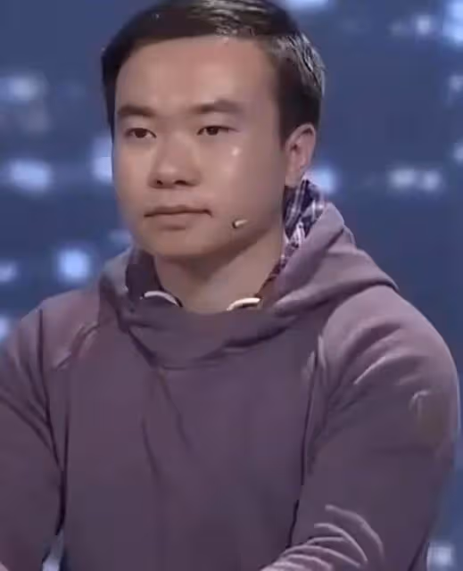 妻子好吃懶做,丈夫堅決離婚,現場視頻一放:家裡就是垃圾場