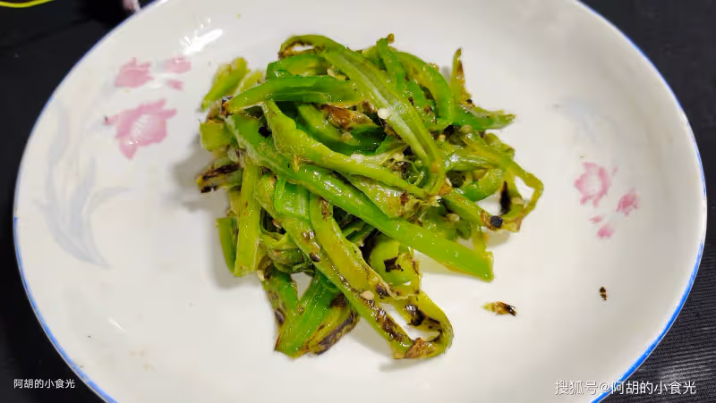木耳和它絕配,花小錢吃美味!再配燒椒一拌,營養大好處、滿口脆,一盆不夠吃