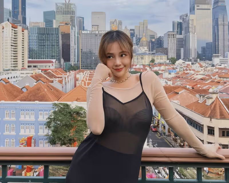 結婚一個半月!香港女星陳芷尤宣布懷孕,因穿著暴露惹負面評價