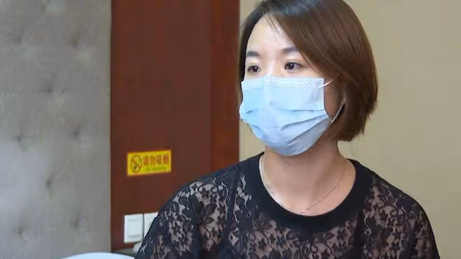 「我愛上別人」男子拋棄妻子,與40歲初戀結婚10年,如今又要分手