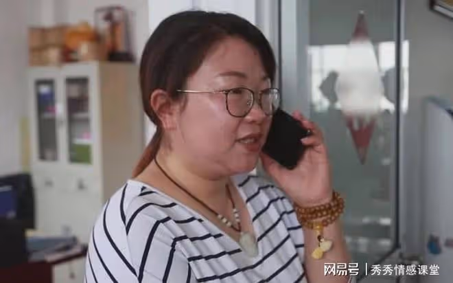 母親去世,大哥卻說不用我們回來,我悄悄回家後才發現不對勁