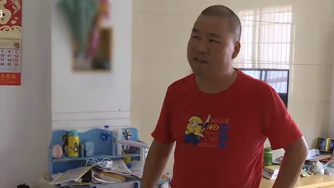 男子在外賺錢養家,生活12年的二婚妻子要離婚:我遇到初戀