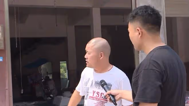 男子在外賺錢養家，生活12年的二婚妻子要離婚：我遇到初戀