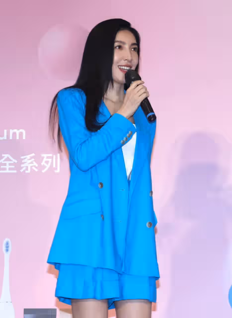 楊謹華化妝間委屈大哭！《浪姐5》獨漏她未獲稱讚　認了「我像小學生」
