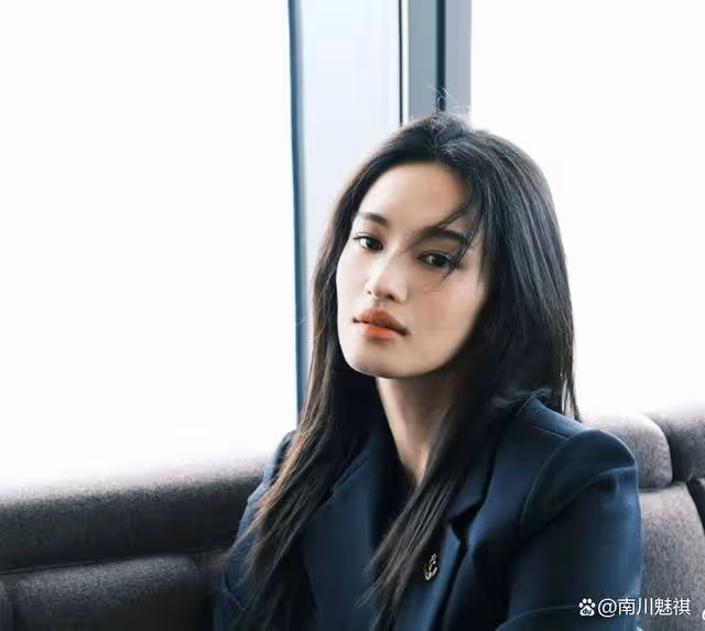 《春色寄情人》31歲的她演李現前女友,很有舒淇的神韻