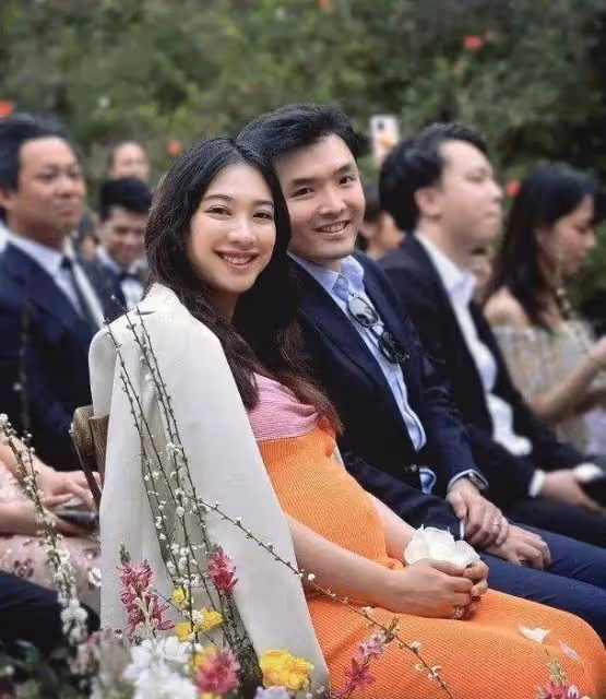 圈中好友為TVB星二代女星慶生!眾人攜眷出席,知名花旦男友終曝光