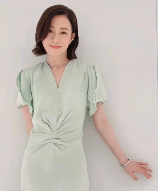 三屆TVB視後佘詩曼,高頻度爆美照,最新港劇馬上開播