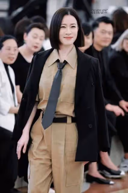 三屆TVB視後佘詩曼,高頻度爆美照,最新港劇馬上開播