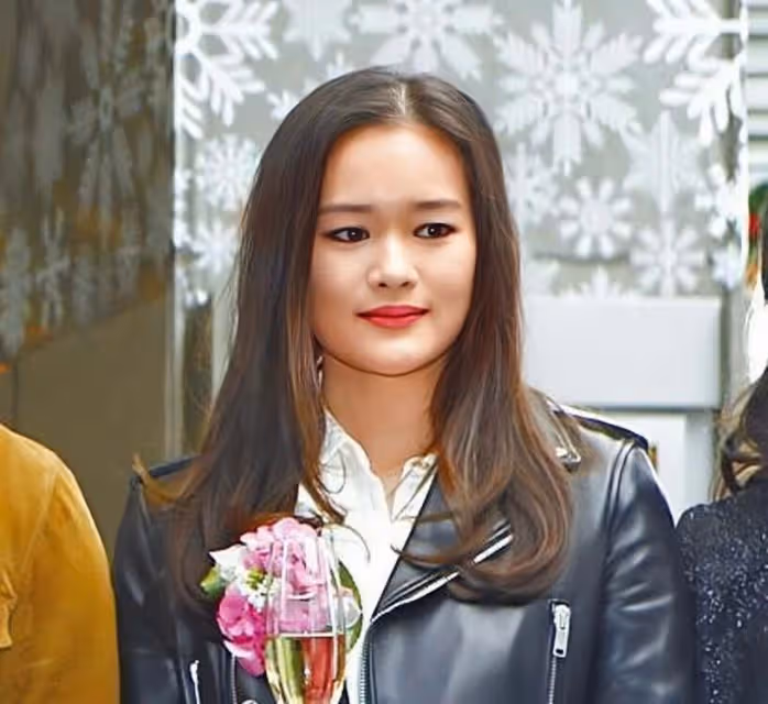 恭喜!香港富商劉鑾鴻女兒劉今蟾在日本結婚,哥哥劉鑾雄全家缺席