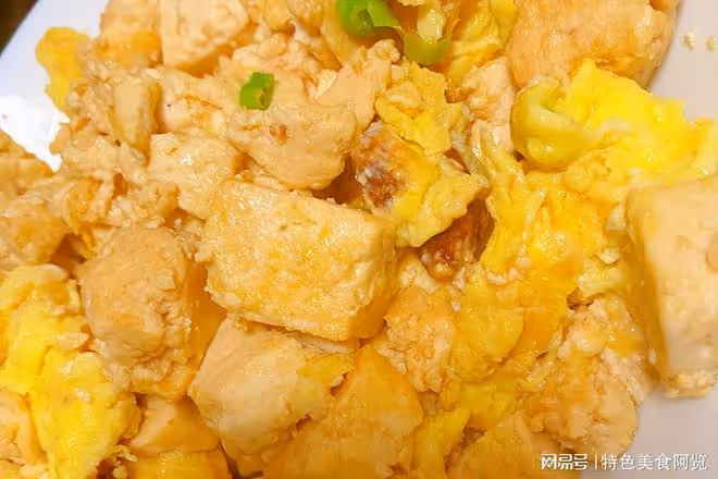 99%的人都喜歡的雞蛋炒豆腐,解饞嫩香又下飯,被誇爆的家常菜