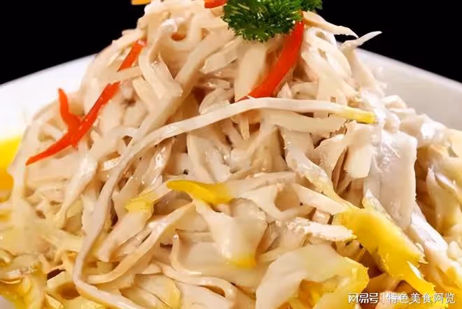 土雞絕絕子的解饞吃法,搭配三筍炒一炒,鮮味十足,下飯又滋補