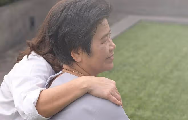 抱怨兒女多年,送68歲姑姑去養老院後,發現兒女平庸也是一種福氣