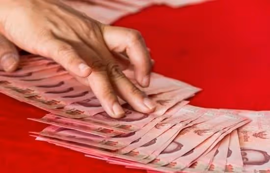 我每月給兒媳轉2000元尿不濕錢,一年後,兒媳卻說那是還她的彩禮