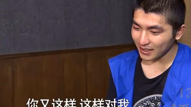 20歲男子挾持21歲妻子,逼迫她的男朋友現身,哪料他不敢露面