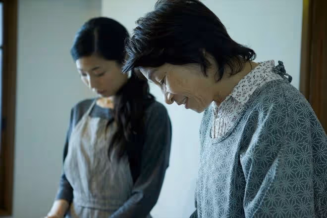 晚年生了一場病才發現:人老了,想靠女兒養老,比靠兒媳養老更難