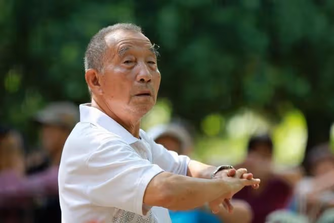 過來人的忠告:退休後,再閒也不要經常去串門,關係容易變壞