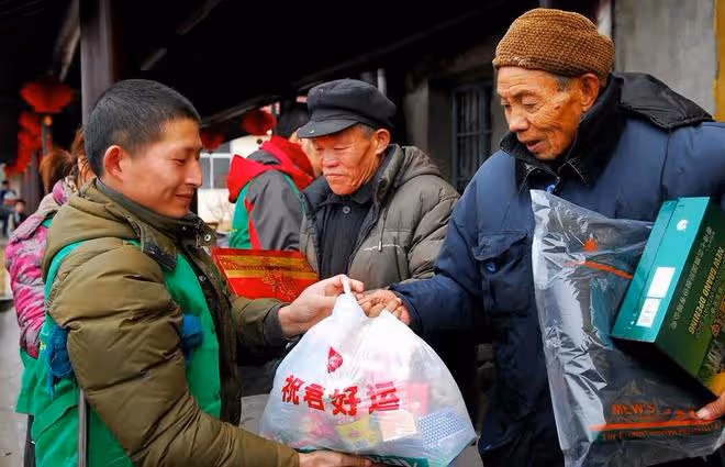 過來人的忠告:退休後,再閒也不要經常去串門,關係容易變壞